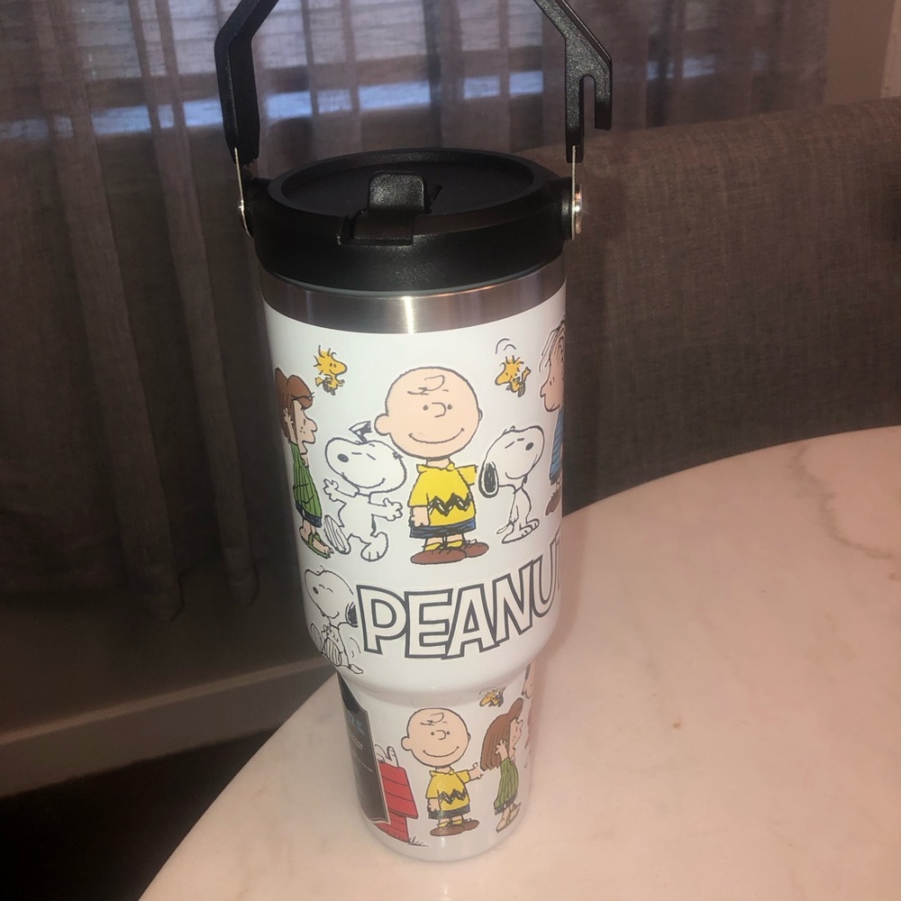 ‼️ Peanuts Stainless Travel Tumbler with Handle